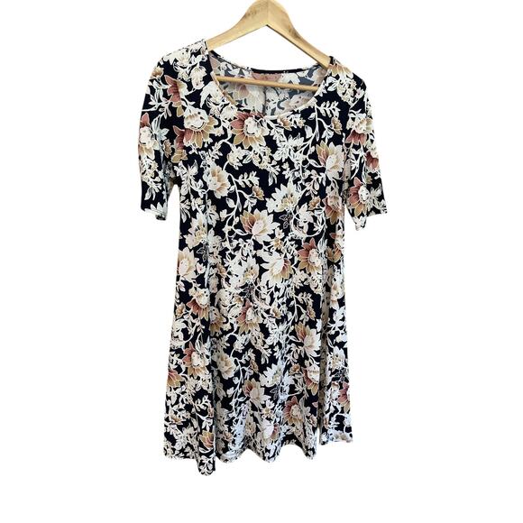 S|S | Floral Stretch T-Shirt Dress | Casual Boho Fall Print | Black | Size L - Picture 1 of 5